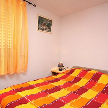 Family Friendly With A Swimming Pool Barbat, Rab - 4988 Apartment *