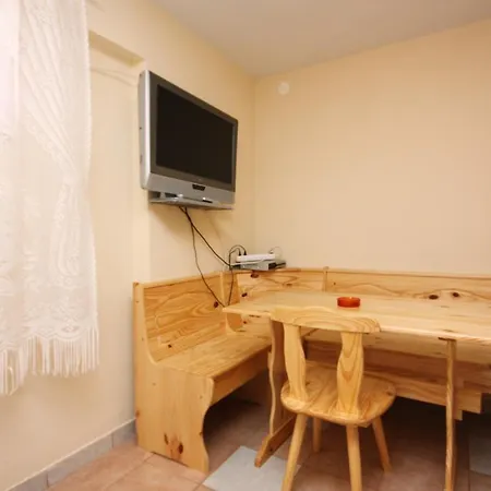 Apartment Family Friendly With A Swimming Pool Barbat, Rab - 4988 Barbat na Rabu