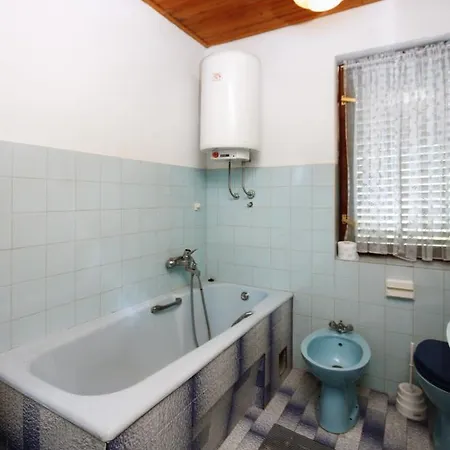 Family Friendly With A Swimming Pool Barbat, Rab - 4988