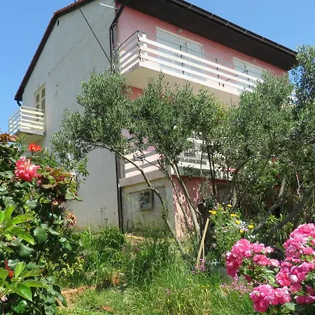 Apartment Family Friendly With A Swimming Pool Barbat, Rab - 4988