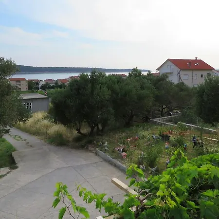 公寓 Family-friendly With Swimming Pool Barbat, Rab - 4988 Barbat na Rabu