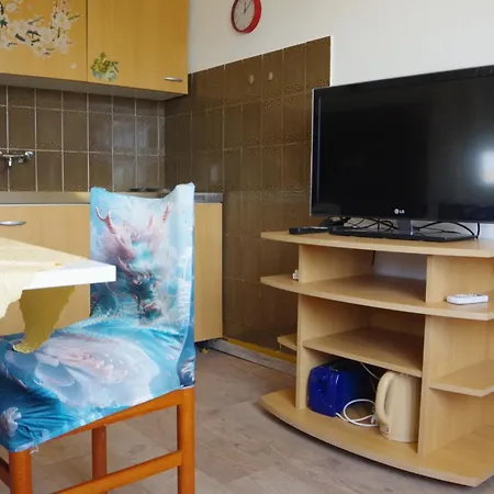 Family-friendly With Swimming Pool Barbat, Rab - 4988 公寓 Barbat na Rabu