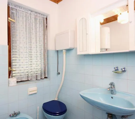 Family-friendly With Swimming Pool Barbat, Rab - 4988 公寓